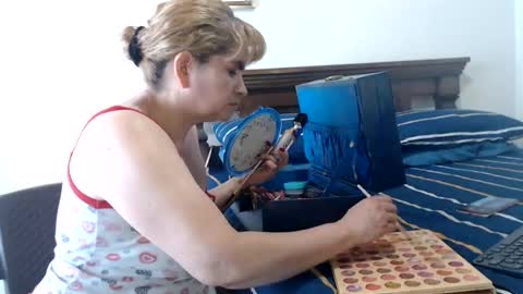 Evelyn Smith online show from July 15, 3:28 pm