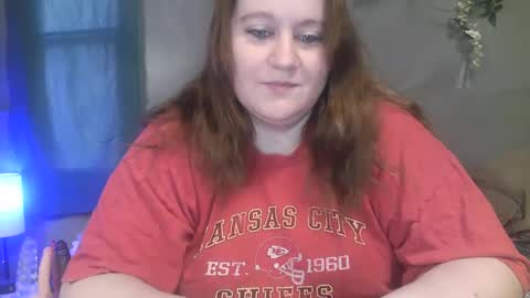 Snapshot of evelynvanderbilt chatting on December 9, 1:55 pm Evelyn Vanderbilt online show from December 9, 1:55 pm