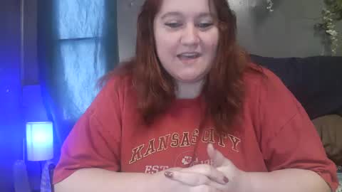 Snapshot of evelynvanderbilt chatting on January 13, 2:00 pm Evelyn Vanderbilt online show from January 13, 2:00 pm