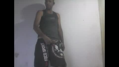 Snapshot of everaldosantos chatting on January 4, 10:55 pm everaldosantos online show from January 4, 10:55 pm