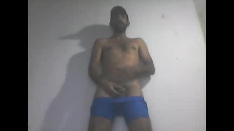 Snapshot of everaldosantos chatting on February 9, 12:17 am everaldosantos online show from February 9, 12:17 am