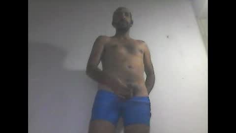 Snapshot of everaldosantos chatting on February 23, 11:47 pm everaldosantos online show from February 23, 11:47 pm