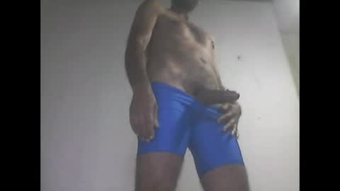 Snapshot of everaldosantos chatting on February 28, 10:50 pm everaldosantos online show from February 28, 10:50 pm