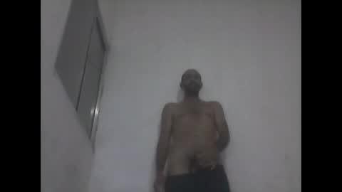 Snapshot of everaldosantos chatting on March 11, 12:54 am everaldosantos online show from March 11, 12:54 am