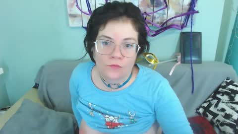 Snapshot of everly_rays chatting on December 25, 7:56 pm Everly online show from December 25, 7:56 pm