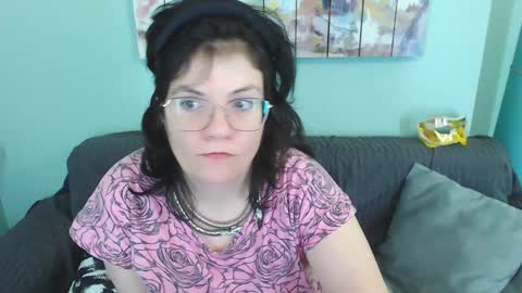 Snapshot of everly_rays chatting on January 11, 3:31 pm Everly online show from January 11, 3:31 pm