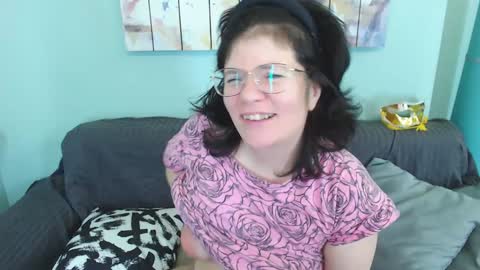 Snapshot of everly_rays chatting on January 12, 2:19 pm Everly online show from January 12, 2:19 pm