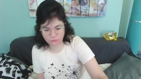 Snapshot of everly_rays chatting on January 26, 8:03 am Everly online show from January 26, 8:03 am