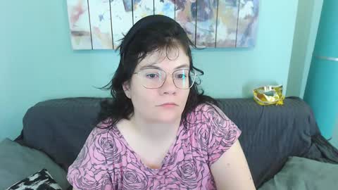 Snapshot of everly_rays chatting on January 29, 8:51 am Everly online show from January 29, 8:51 am