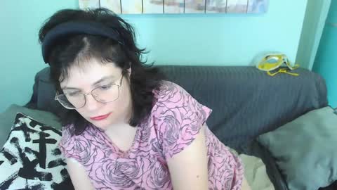 Snapshot of everly_rays chatting on January 29, 7:53 pm Everly online show from January 29, 7:53 pm