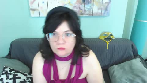 Snapshot of everly_rays chatting on February 3, 10:21 pm Everly online show from February 3, 10:21 pm