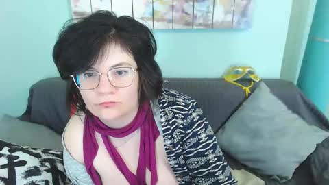 Snapshot of everly_rays chatting on February 10, 5:52 pm Everly online show from February 10, 5:52 pm