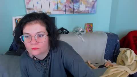 Everly online show from January 10, 4:09 pm