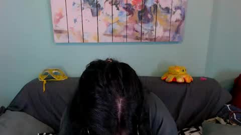 Everly online show from April 27, 6:39 pm