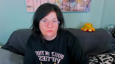Everly online show from May 11, 8:53 am