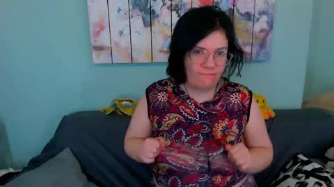 Everly online show from May 16, 10:47 am