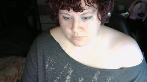 Snapshot of evermoreeve chatting on June 14, 8:27 am evermoreeve online show from June 14, 8:27 am