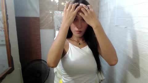 Chloe mae online show from October 11, 9:30 am