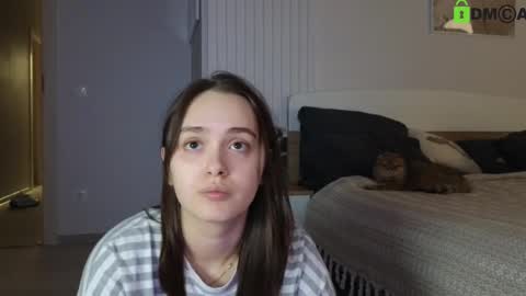 evi_woow online show from March 4, 11:43 pm