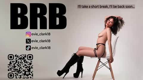 Snapshot of evie_clark_ chatting on February 24, 6:26 pm My name is Evie nice to meet you really get to know me better private is open online show from February 24, 6:26 pm