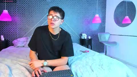 Snapshot of evie_demn chatting on February 20, 6:26 am Evie Denm online show from February 20, 6:26 am