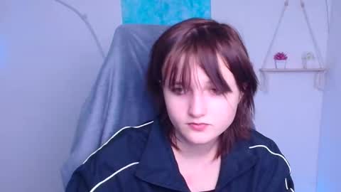 Evie online show from January 11, 12:32 pm