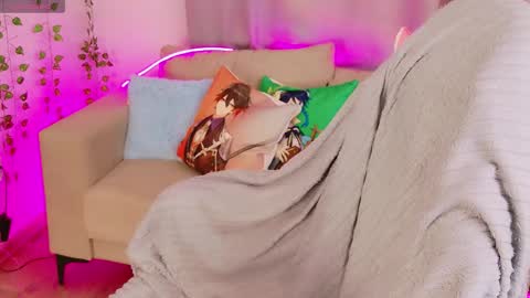 evie_val online show from February 7, 5:38 pm