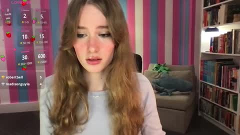 Evie3 online show from December 18, 9:21 pm