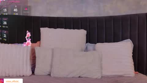 Snapshot of evierosie chatting on January 9, 6:16 am Evie online show from January 9, 6:16 am