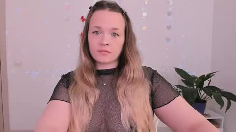 evilla_brill online show from May 8, 8:41 am