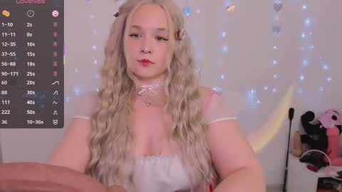 evilla_brill online show from May 13, 11:40 am