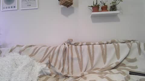 Badblondebunny online show from May 5, 12:29 am