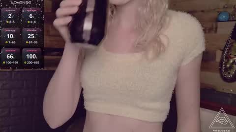 Snapshot of evilvillainess chatting on November 22, 1:10 pm Vesper - online show from November 22, 1:10 pm