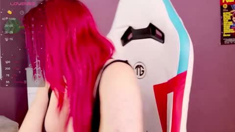 Snapshot of evva_foxxy chatting on April 24, 4:53 pm evva_foxxy online show from April 24, 4:53 pm