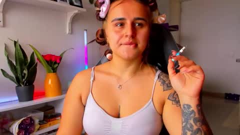 Snapshot of evy_orange1 chatting on March 26, 4:01 pm EVY online show from March 26, 4:01 pm