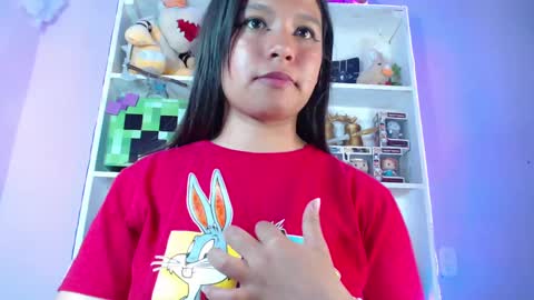 Im Evy online show from December 23, 7:52 pm