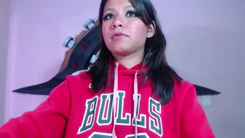 Im Evy online show from November 23, 1:38 am