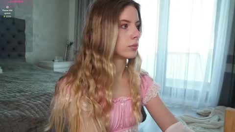 Evy online show from April 28, 7:35 am