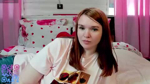 Snapshot of ewajackson chatting on March 16, 11:03 am Eva online show from March 16, 11:03 am