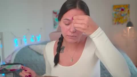 ewelynscott online show from October 20, 10:05 am