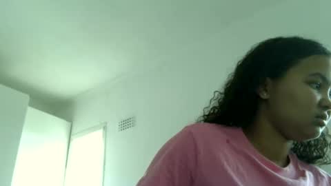 courtney online show from November 18, 7:24 am