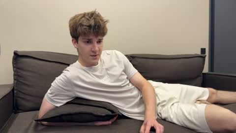 Snapshot of exclusiveflexboy chatting on June 24, 8:02 am exclusiveflexboy online show from June 24, 8:02 am