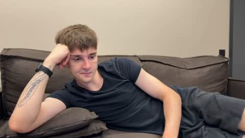 Snapshot of exclusiveflexboy chatting on July 15, 9:09 pm exclusiveflexboy online show from July 15, 9:09 pm