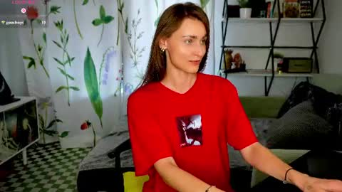 Mary online show from July 28, 3:21 pm