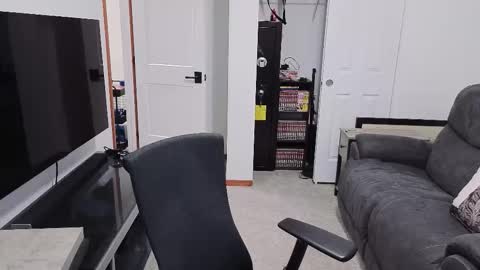 Snapshot of exia425 chatting on January 9, 12:57 am exia425 online show from January 9, 12:57 am