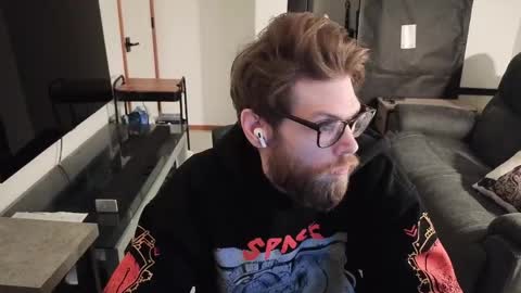 Snapshot of exia425 chatting on March 2, 6:36 am exia425 online show from March 2, 6:36 am