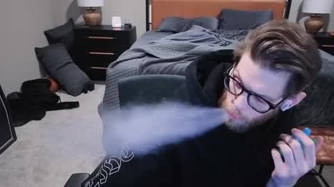 Snapshot of exia425 chatting on April 6, 6:58 am exia425 online show from April 6, 6:58 am