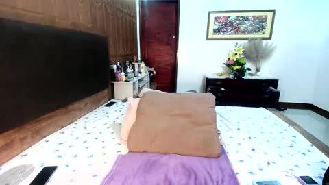 voloptous mommy angel online show from October 11, 2:55 am