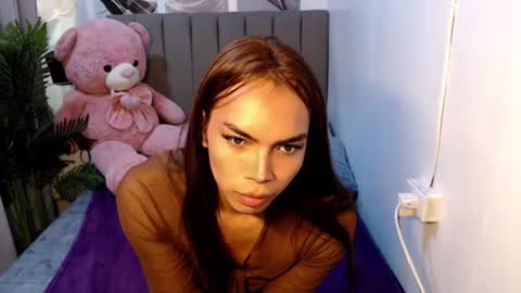 Snapshot of exotic_blacklixexx69 chatting on August 4, 7:33 am Lixe online show from August 4, 7:33 am