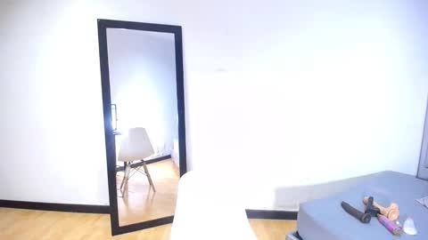 Snapshot of exotic_karmella chatting on October 4, 10:19 pm exotic_karmella online show from October 4, 10:19 pm